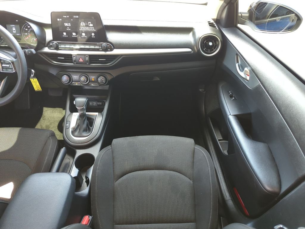 Used 2021 Blue Kia LXS image 16