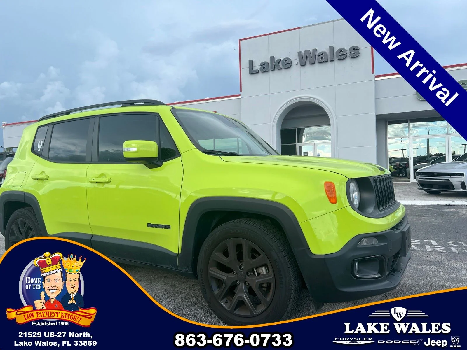 Used 2018  Jeep Latitude image 1