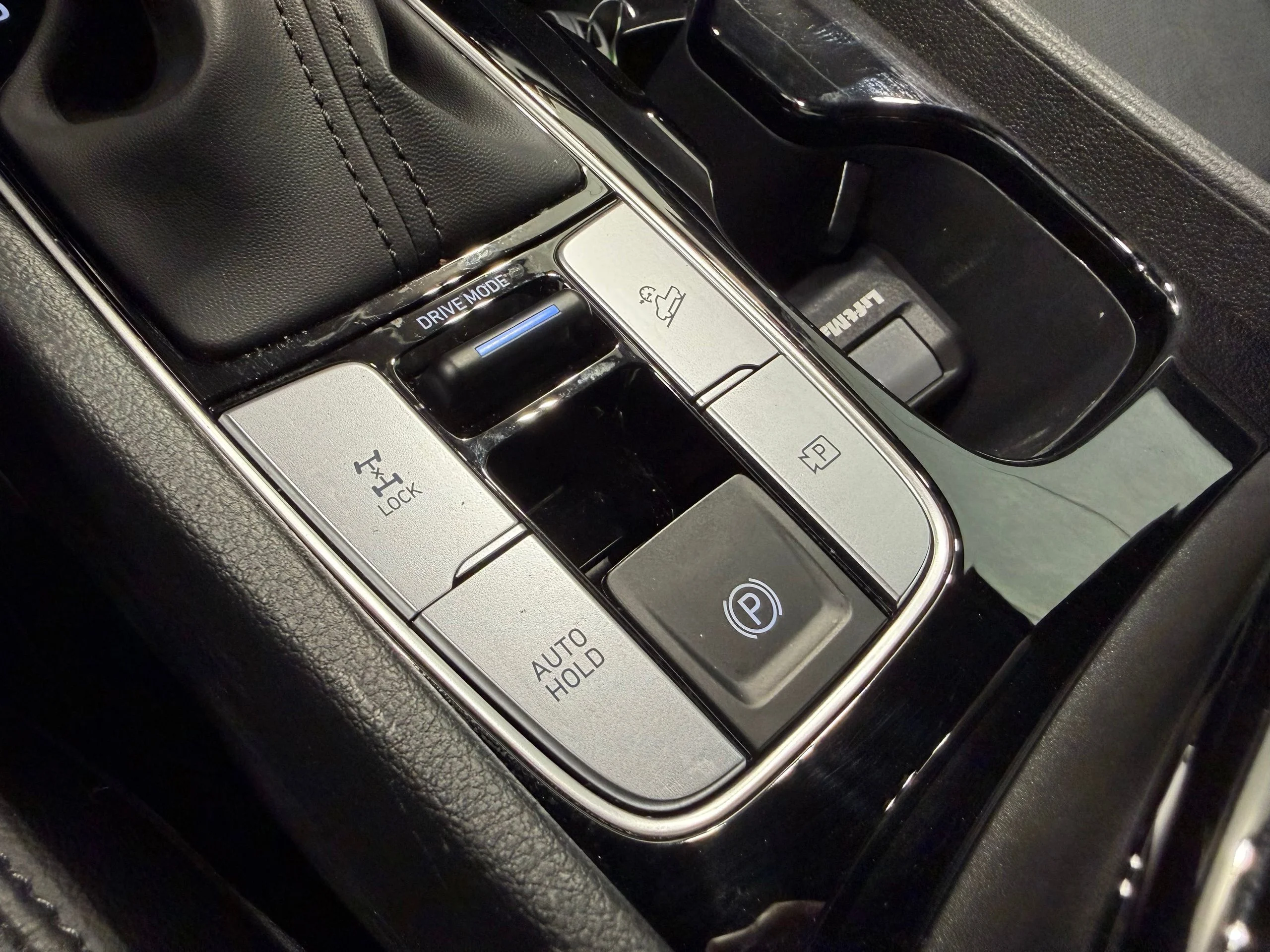 Used 2024 Black Hyundai NIGHT image 44