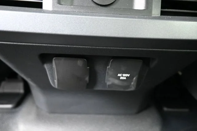 Used 2024 White Ford Lariat image 20
