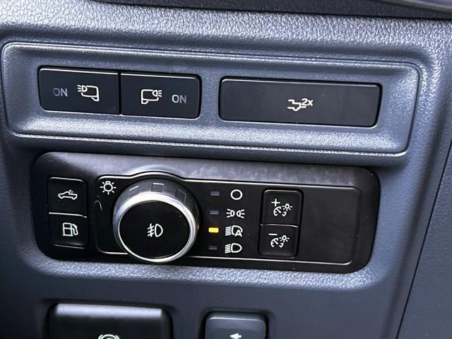 Used 2023 Black Ford XLT image 20