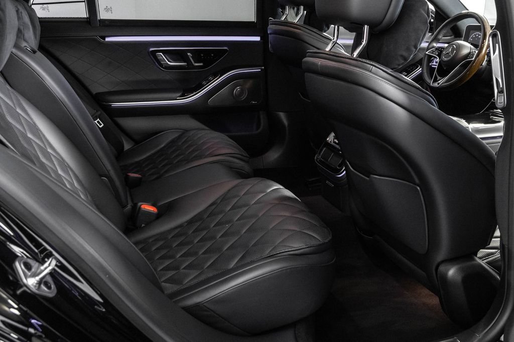 Used 2022 Black Mercedes-Benz S 580 image 34