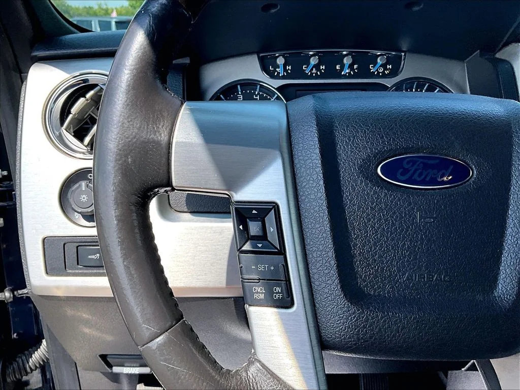 Used 2014 Blue Ford Limited image 18