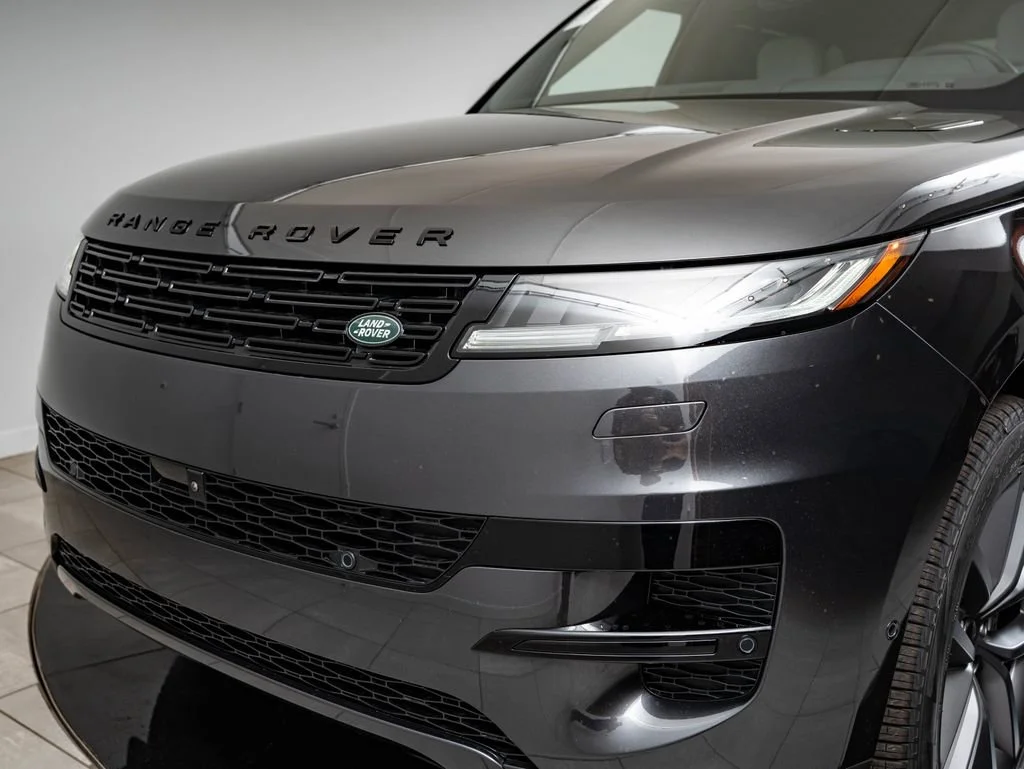 New 2026 Carpathian Grey Land Rover SE image 16