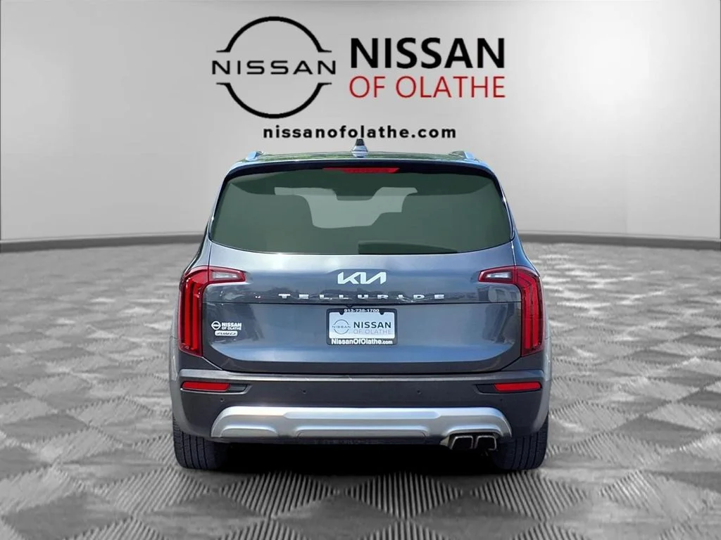 Used 2022 Gray Kia SX image 29