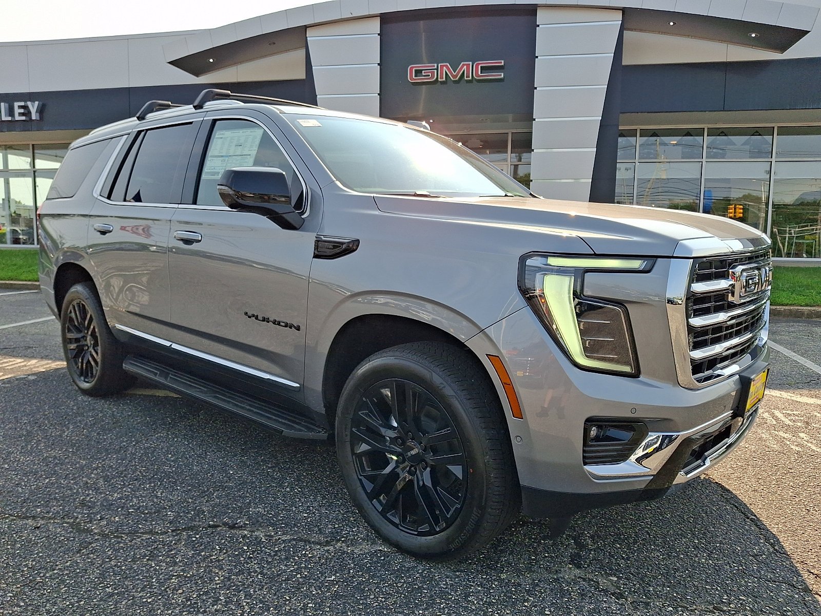 New 2026 Sterling Metallic GMC Elevation image 2
