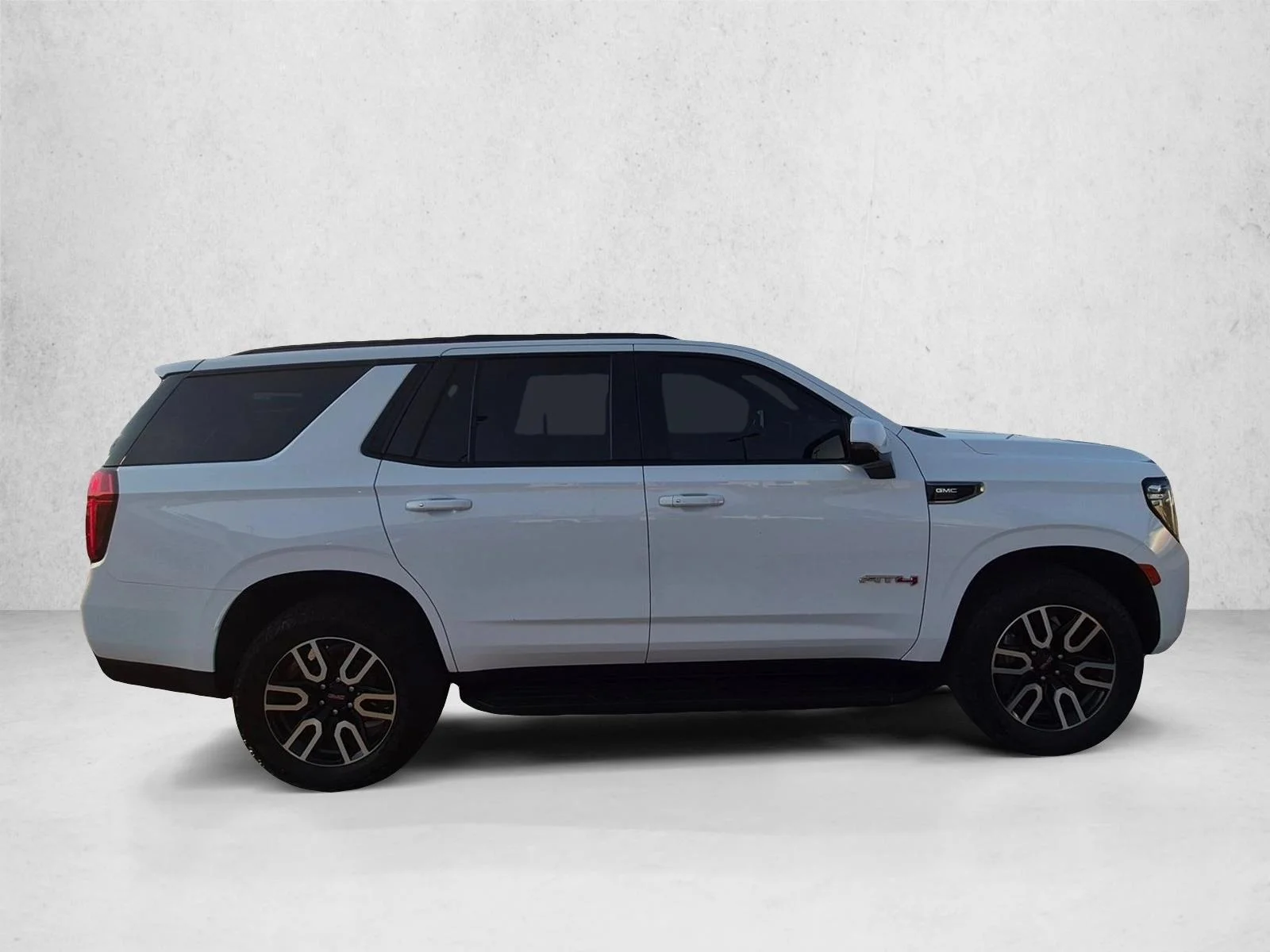 Used 2023 Summit White GMC AT4 image 4