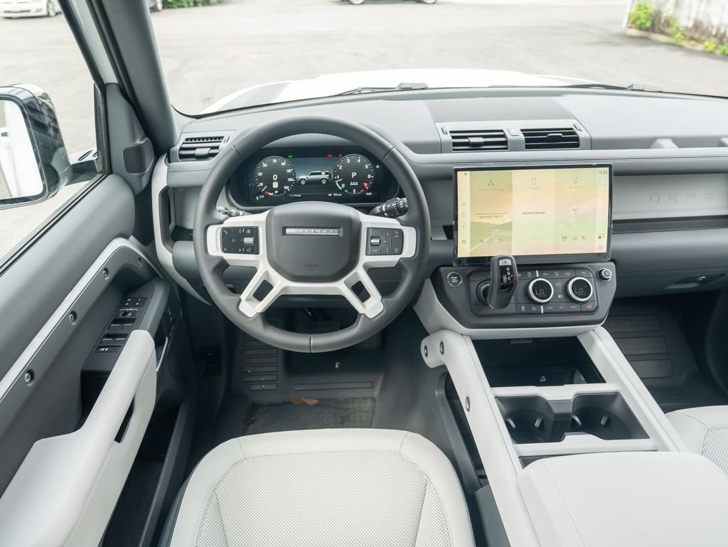 New 2026 Fuji White Land Rover S image 12