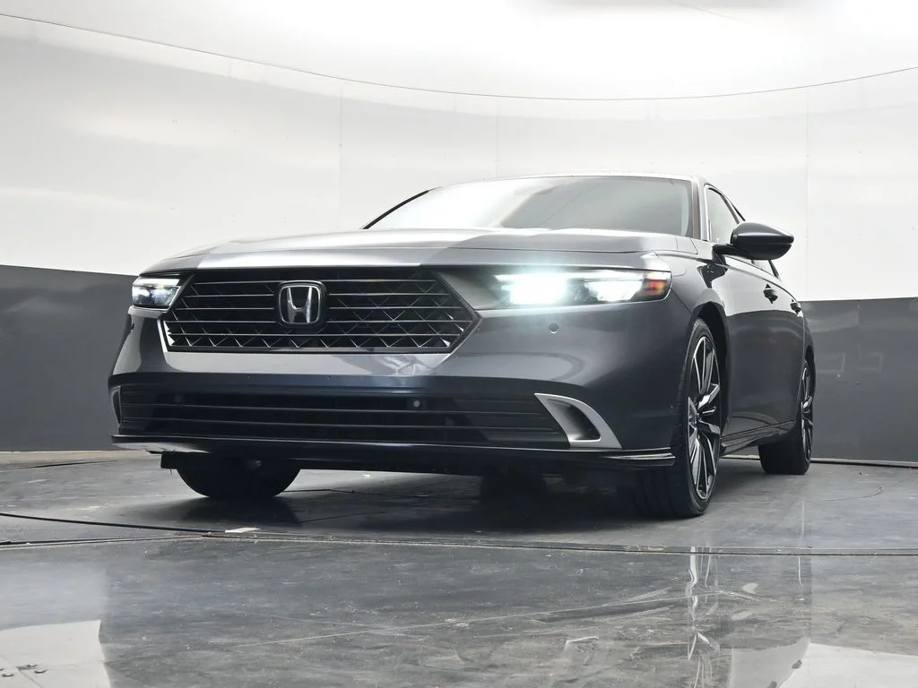 2023 Honda Accord Hybrid Touring - Photo 32