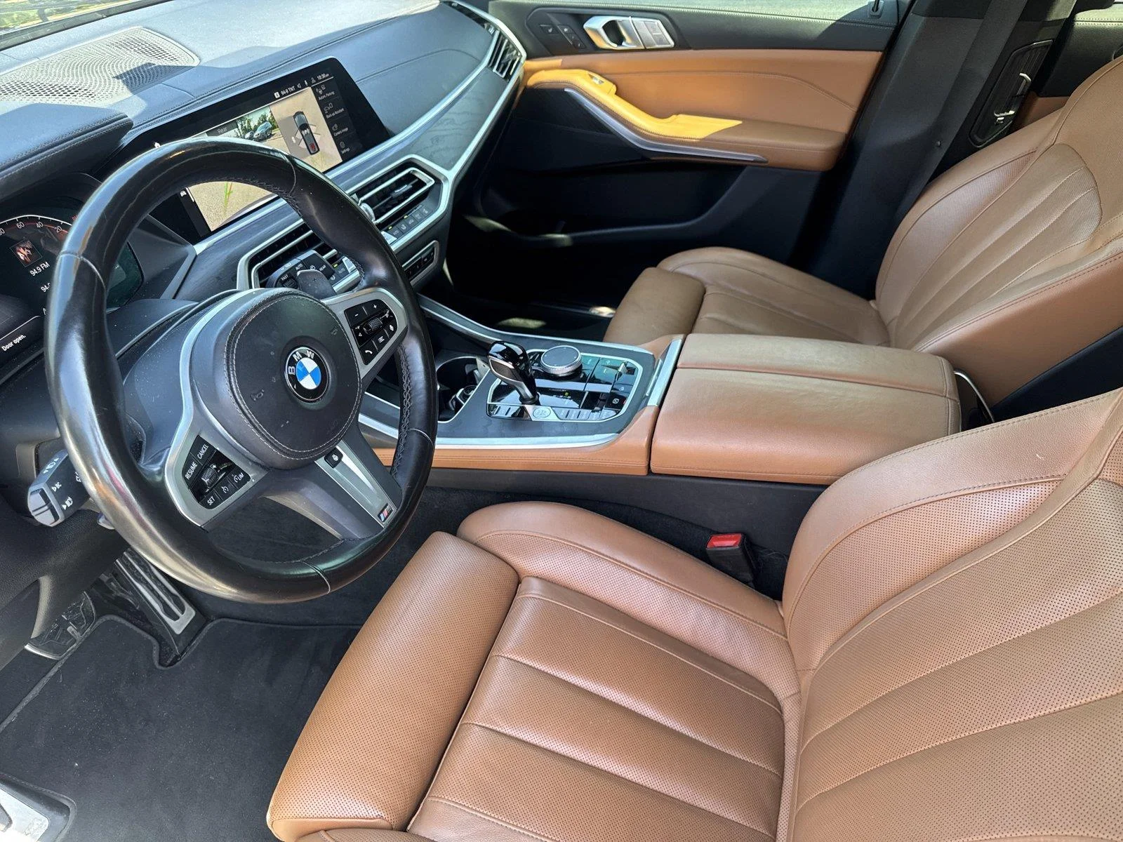 Used 2022 Arctic Grey Metallic BMW xDrive40i image 9