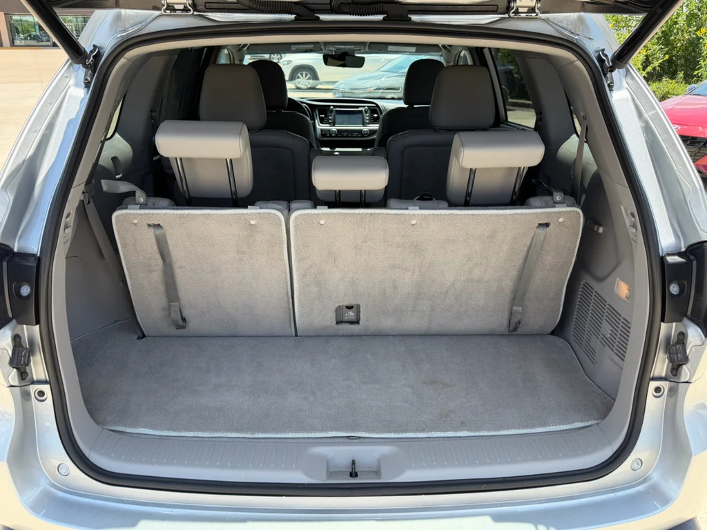 Used 2019 Celestial Silver Metallic Toyota Limited image 29