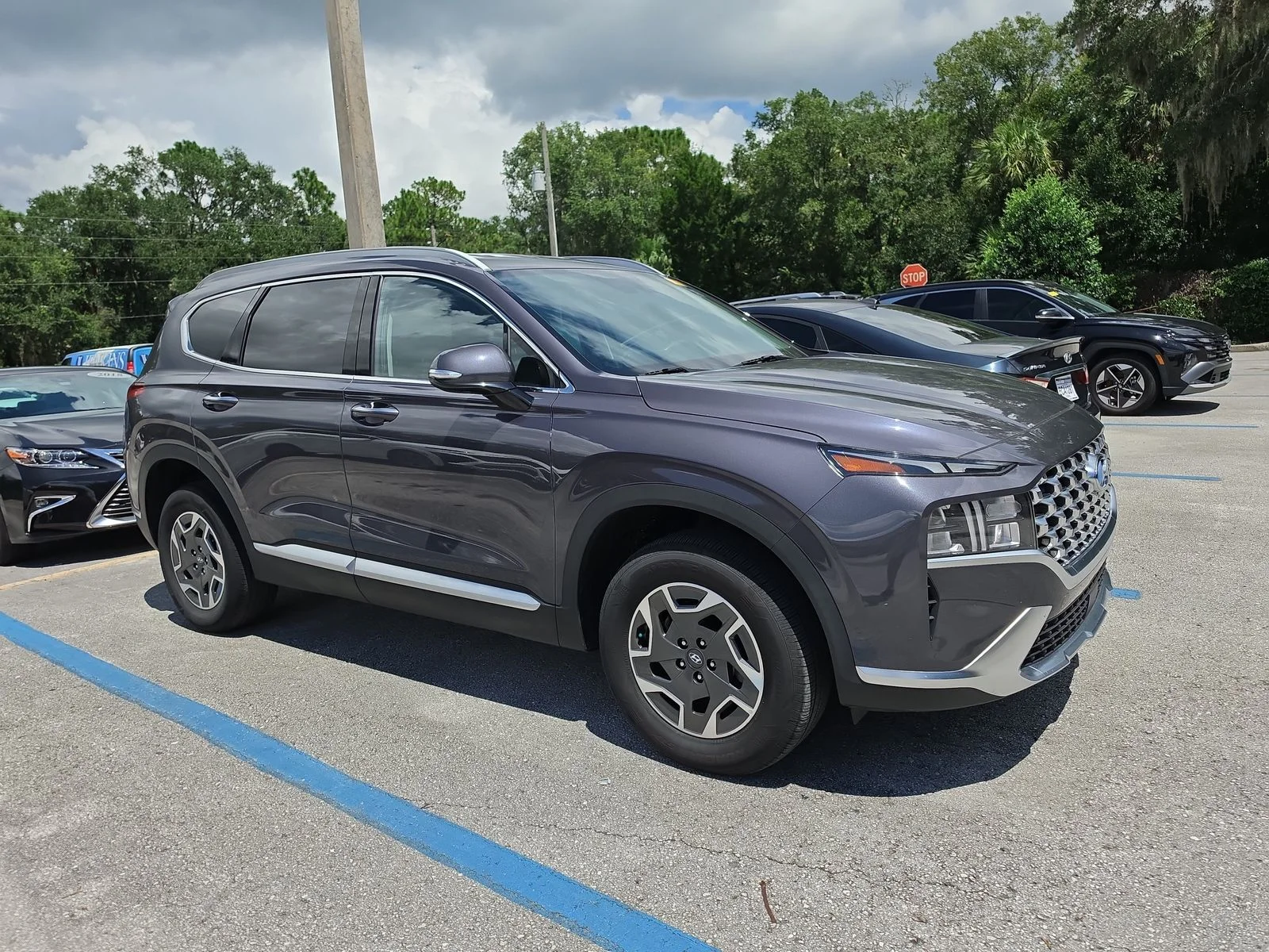Used 2022 Blue Hyundai Blue image 2