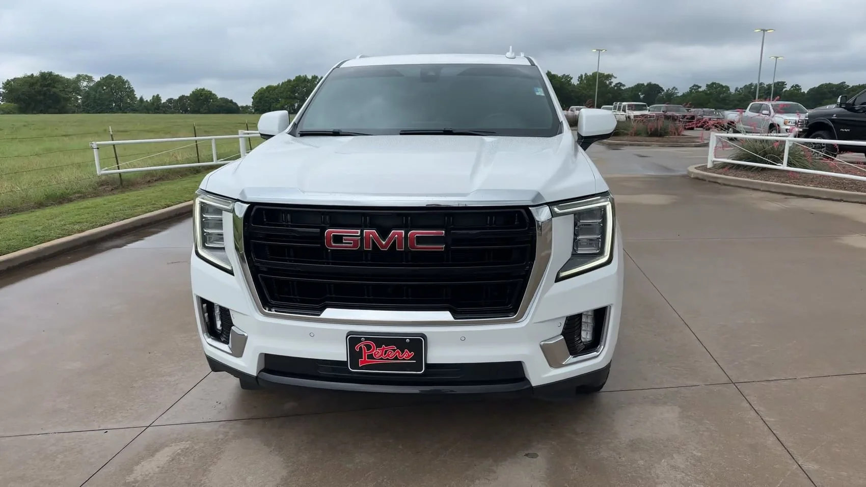 Used 2021 Summit White GMC SLE image 2