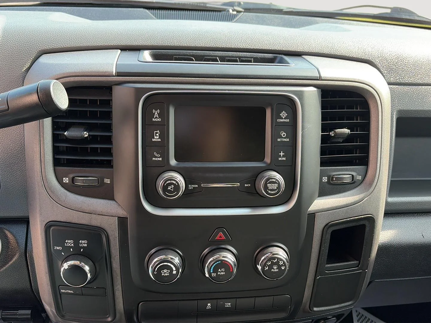 Used 2018 Brilliant Black Crystal Pearl Ram Express image 20