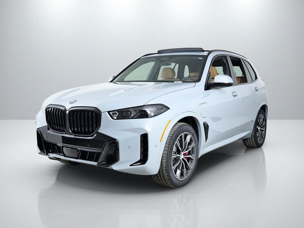 2026 BMW X5 xDrive50e's photo
