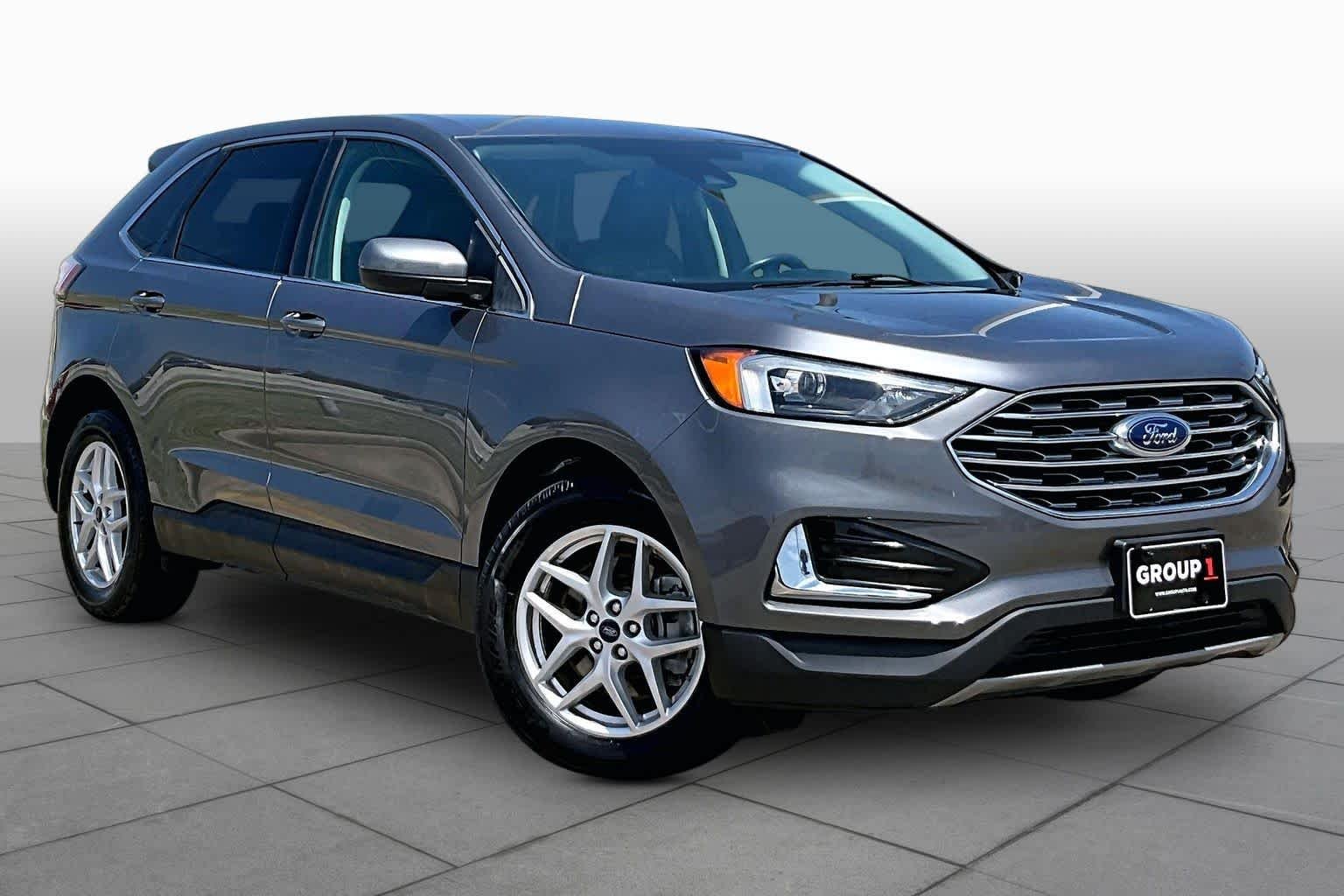 Used 2022 Carbonized Gray Metallic Ford SEL image 3