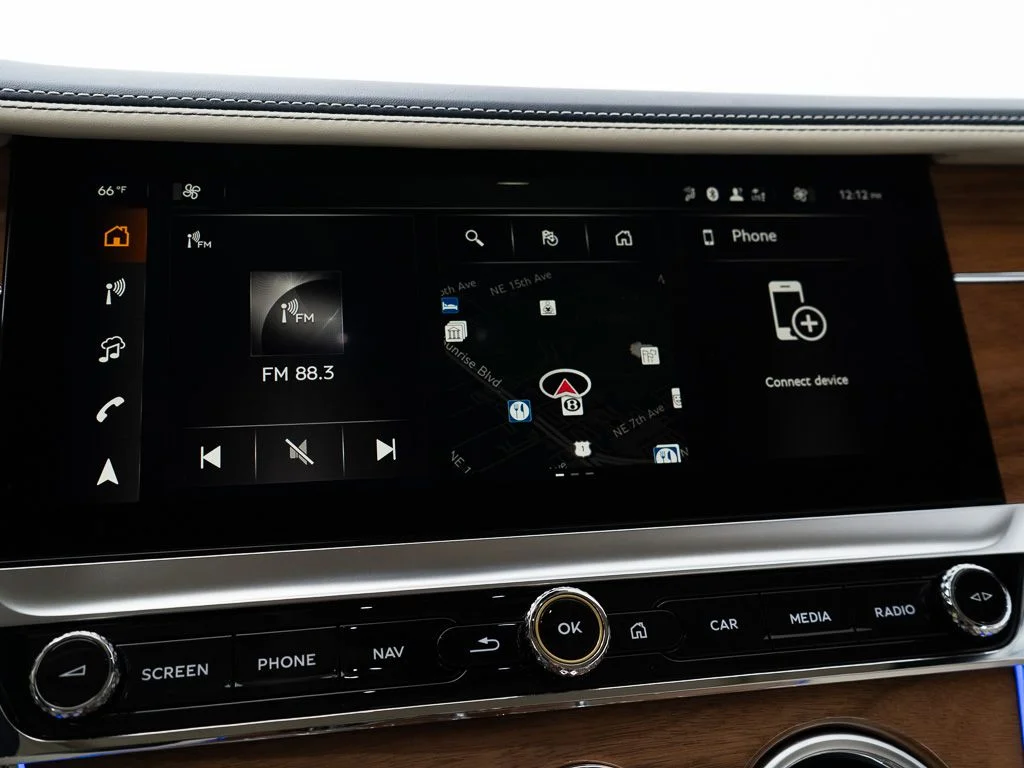 New 2026 Sequin Blue - by Mulliner Bentley Azure image 35