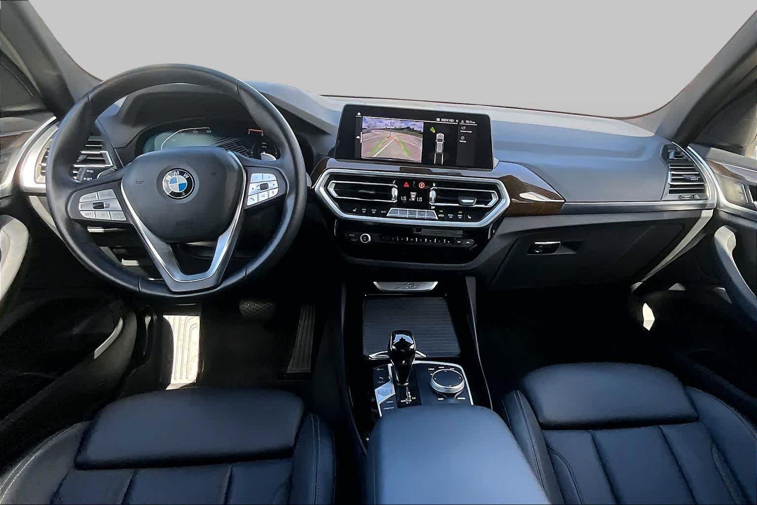 Used 2022 Black Sapphire Metallic BMW sDrive30i image 15