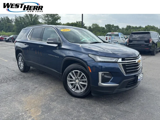 2023 Chevrolet Traverse LT
