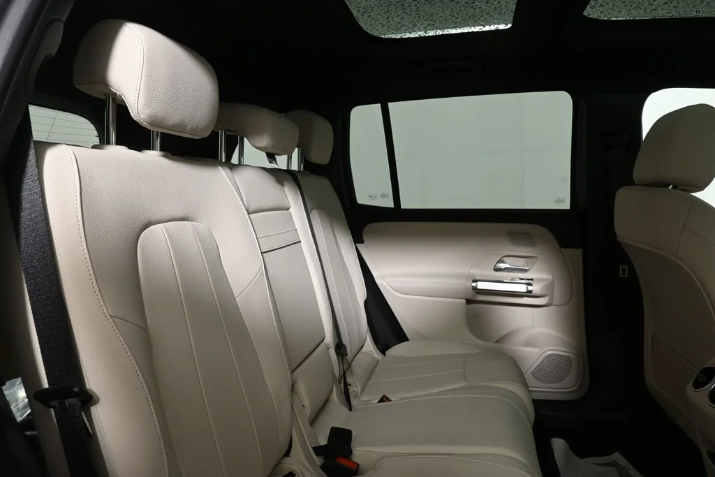 Used 2026 Gray Mercedes-Benz GLB 250 image 35