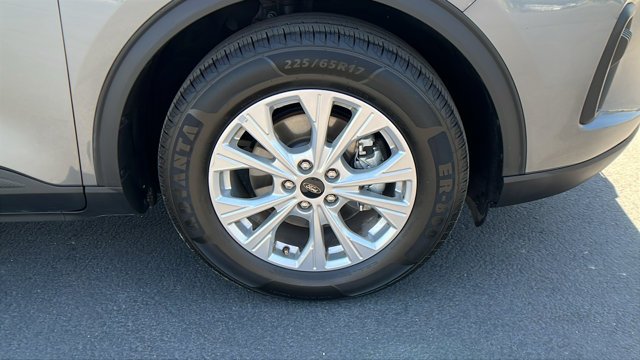 Used 2024 Gray Ford Active image 9
