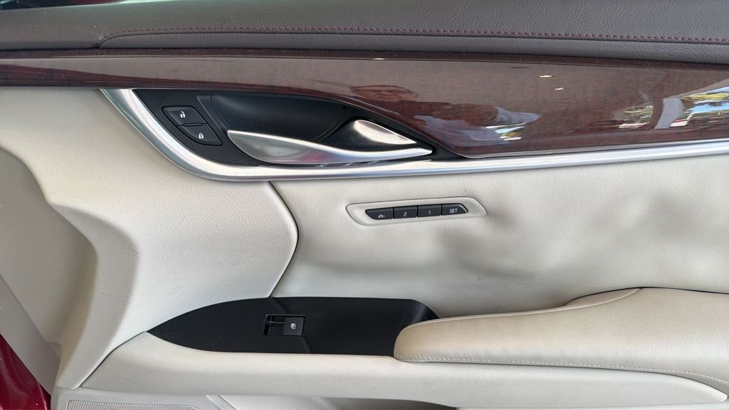 Used 2014 Red Cadillac Luxury image 13