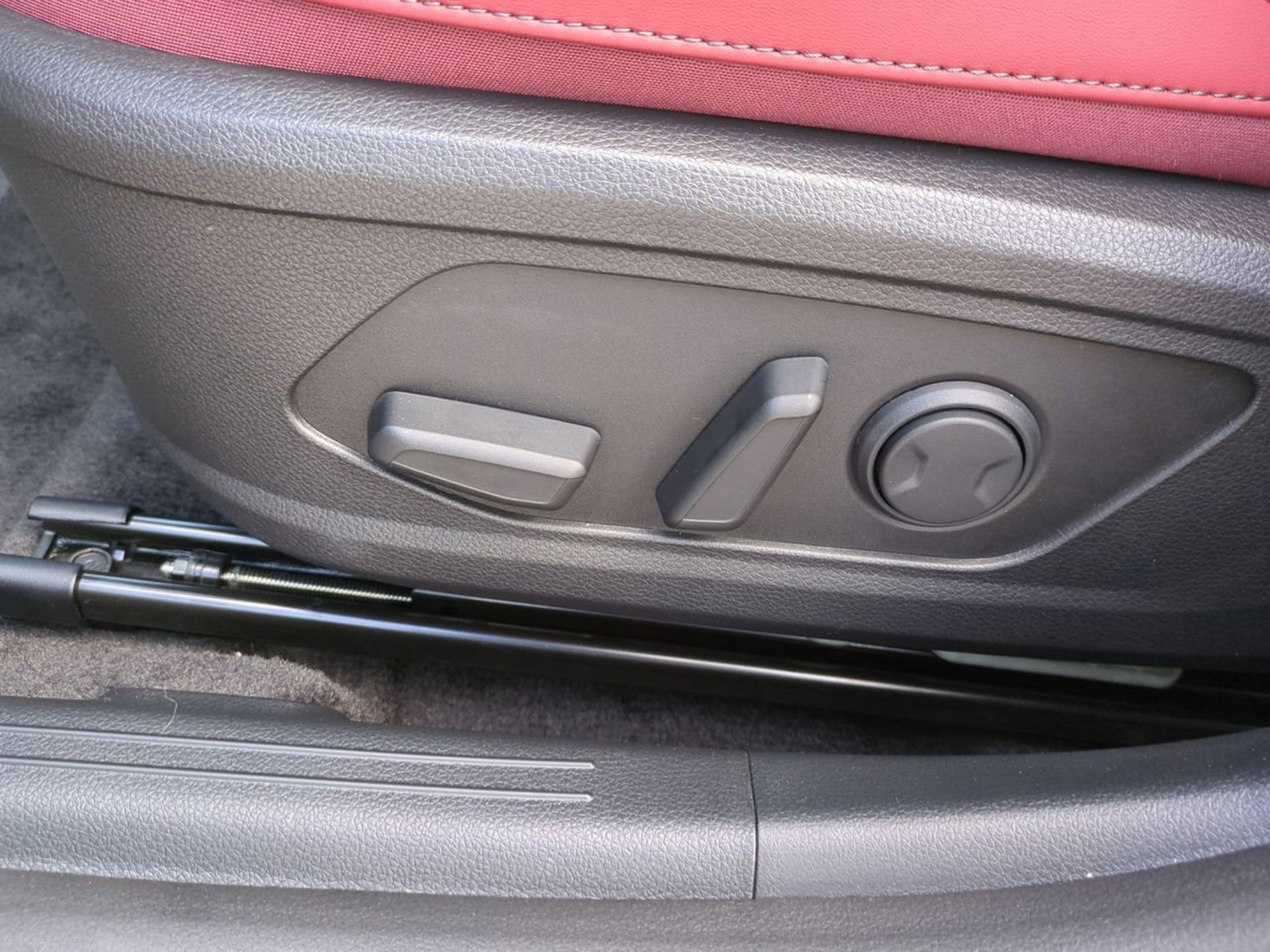 New 2026 Wolf Gray Kia GT-Line image 22
