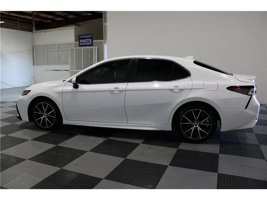 Used 2021 White Toyota Hybrid SE image 13