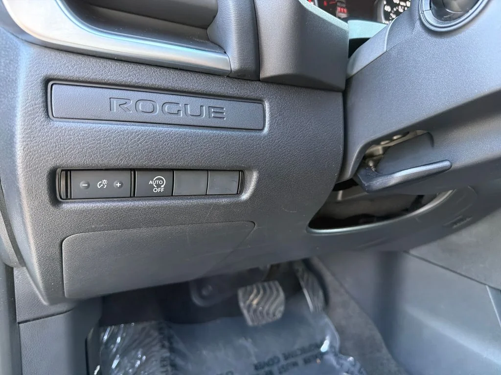 2024 Nissan Rogue S - Photo 16