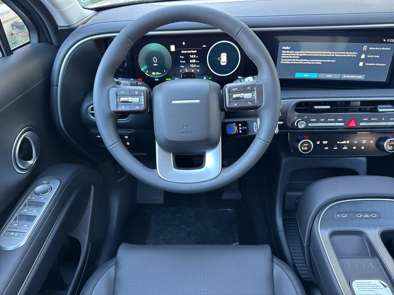 New 2027 Gray Hyundai SEL 8P image 13