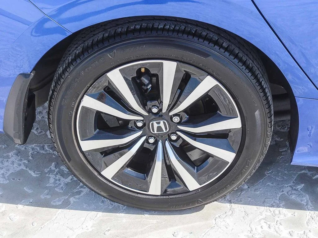 2022 Honda Civic EX - Photo 9