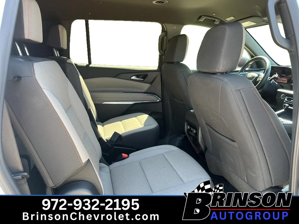 Used 2026 Summit White Chevrolet LT image 6