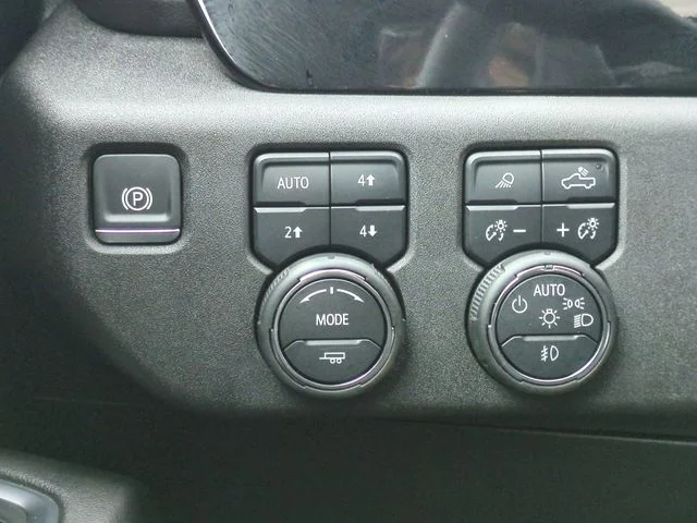 Used 2024 Gray Chevrolet High Country image 21