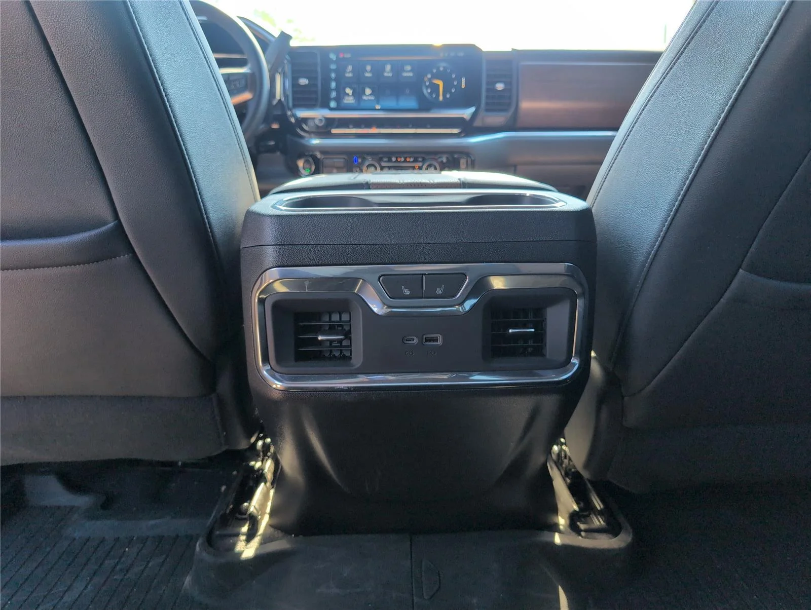 Used 2024 Summit White Chevrolet High Country image 31