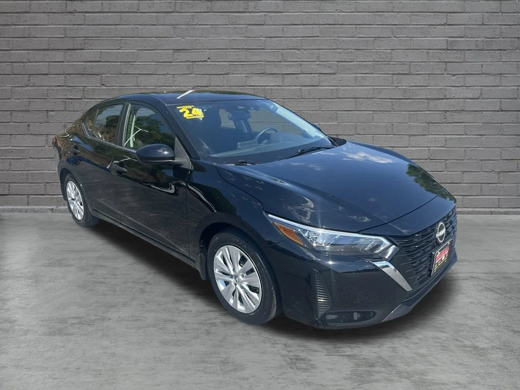 Used 2024  Nissan S image 1