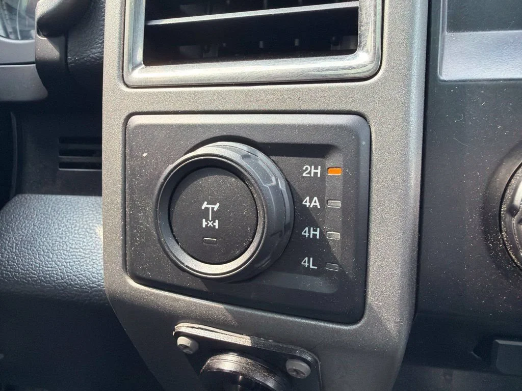 Used 2017 Oxford White Ford Raptor image 31