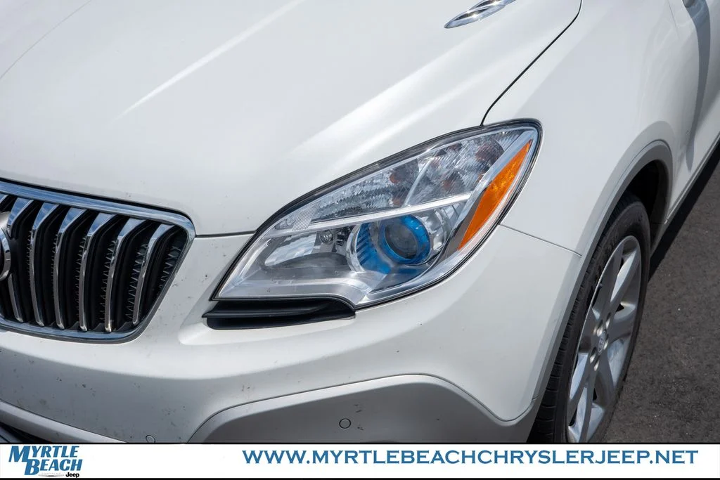 Used 2016 White Pearl Metallic Buick Premium image 10
