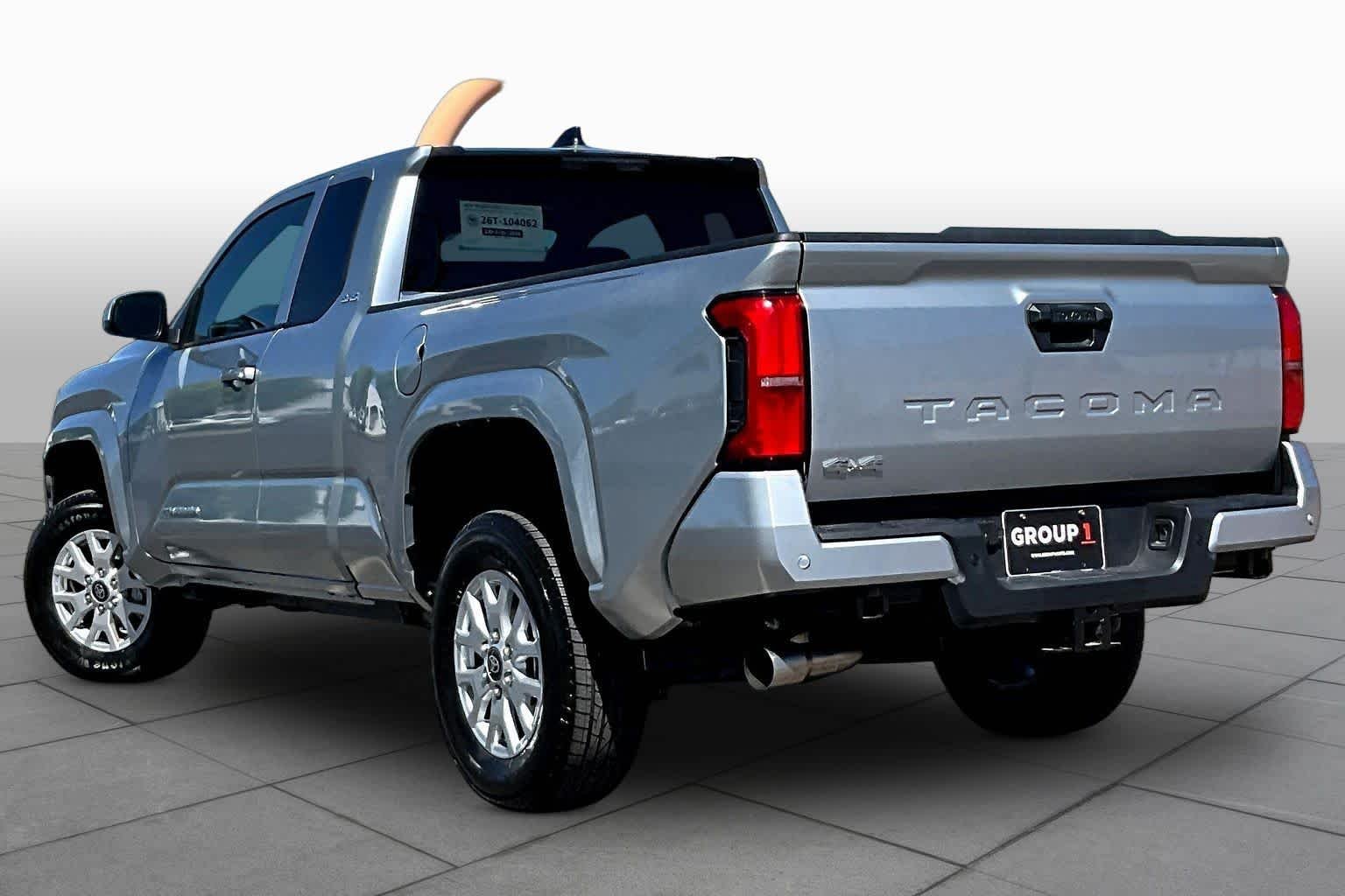 2026 Toyota Tacoma SR5 - Photo 12