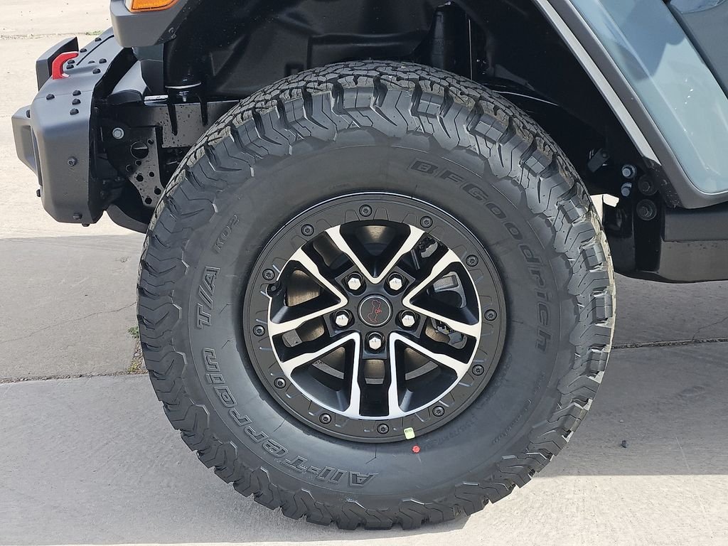New 2026 Anvil Clear-Coat Exterior Paint Jeep Rubicon X image 9