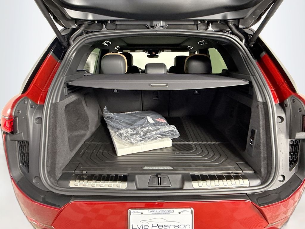 New 2025 Firenze Red Land Rover Dynamic SE image 21