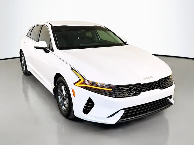 2022 Kia K5 LXS