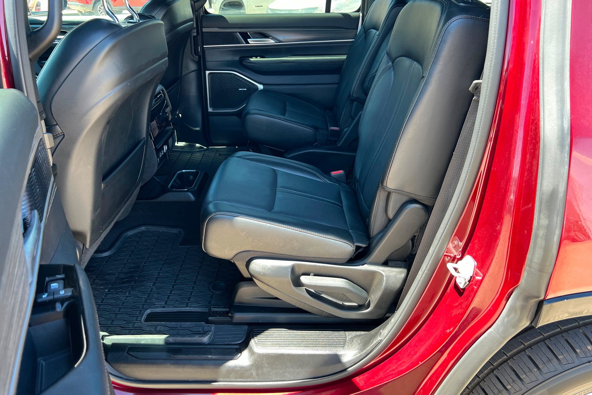 Used 2024 Velvet Red Pearlcoat Jeep Series III image 22