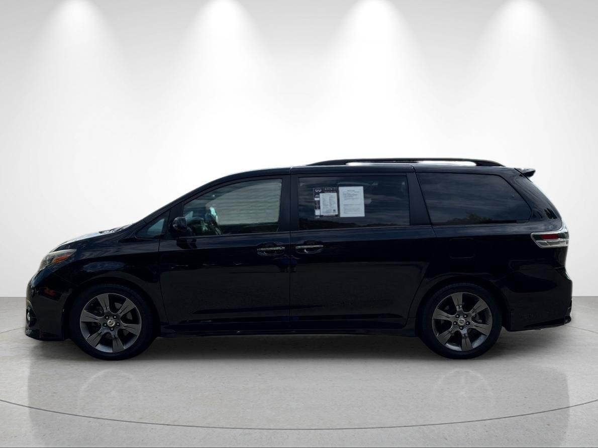 Used 2016 Midnight Black Metallic Toyota SE image 2