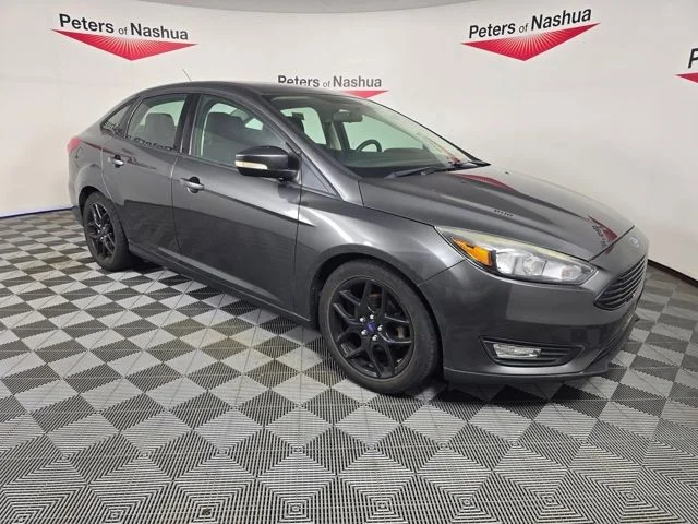 Used 2016 Gray Ford SE image 1