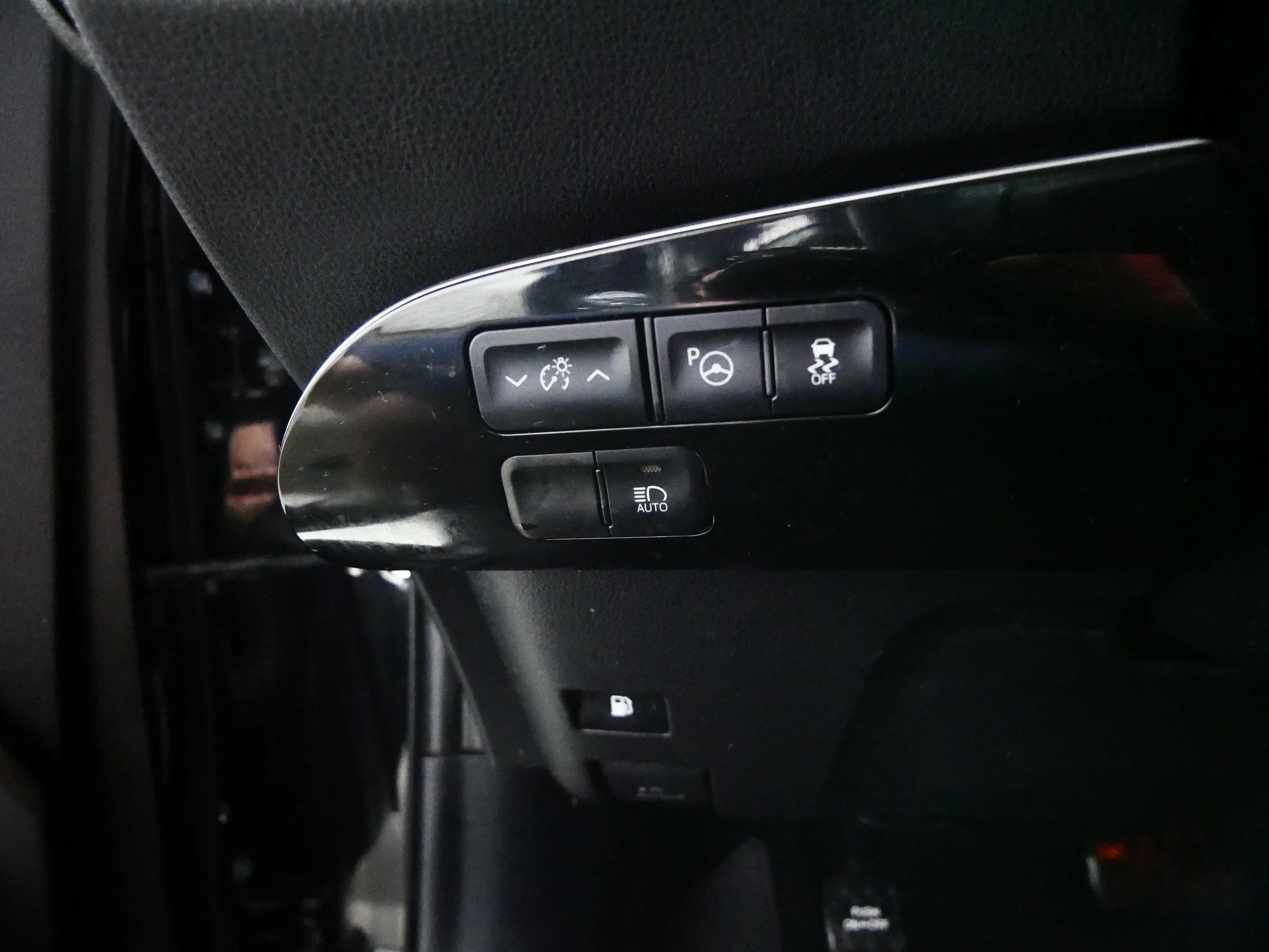 Used 2017 Midnight Black Metallic Toyota Two image 25