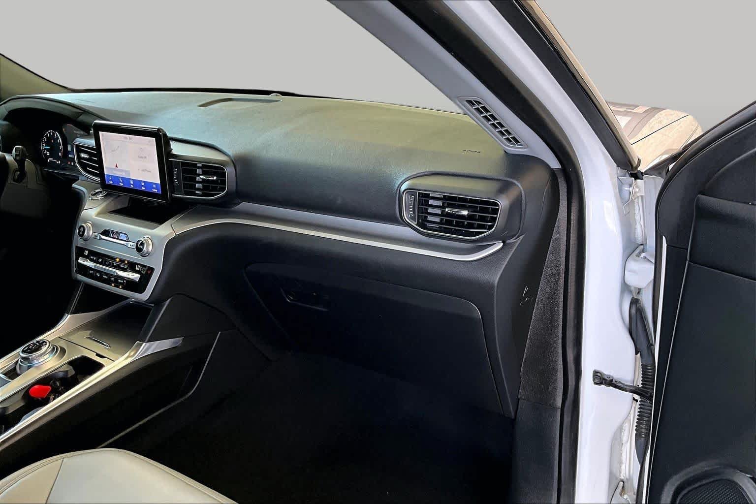 Used 2021 Oxford White Ford XLT image 18