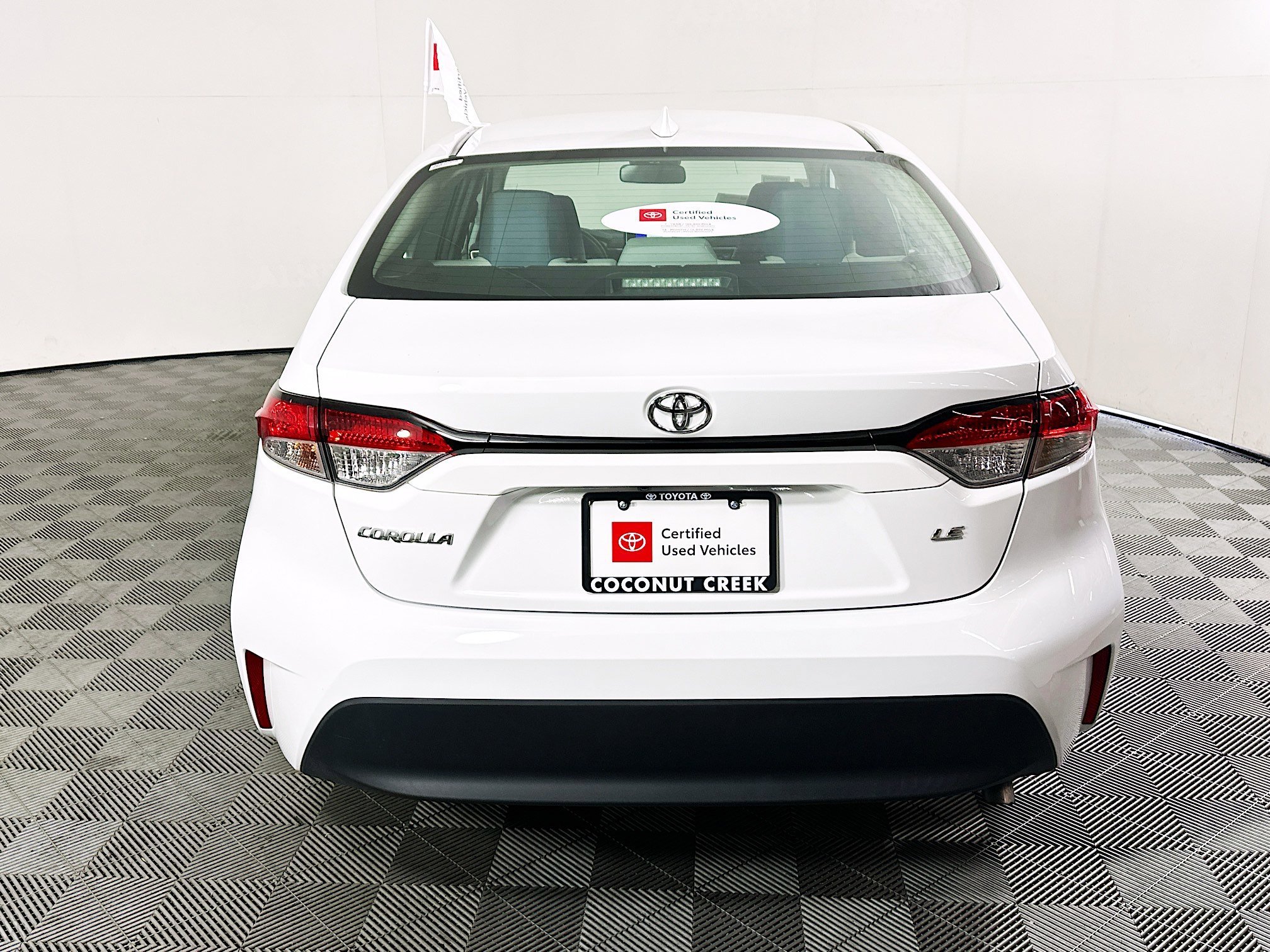 2023 Toyota Corolla thumbnail 6