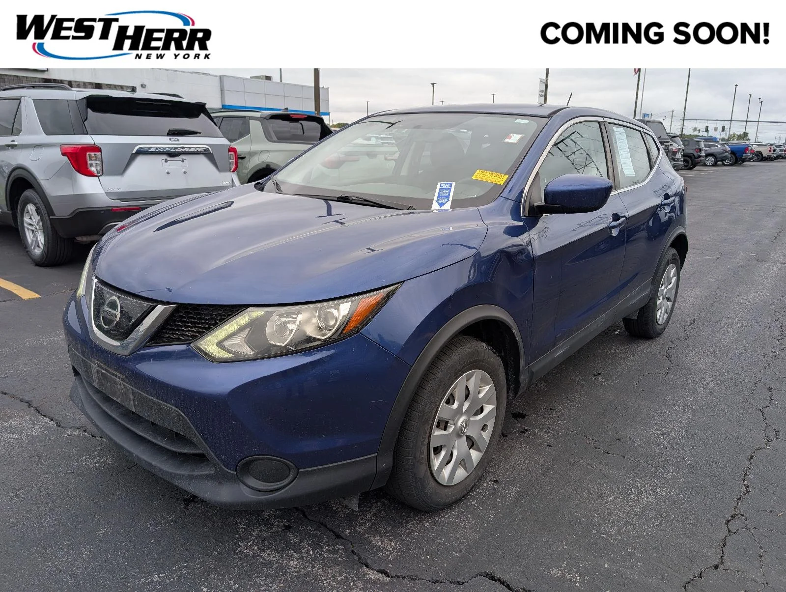 Used 2019 Caspian Blue Metallic Nissan S image 1