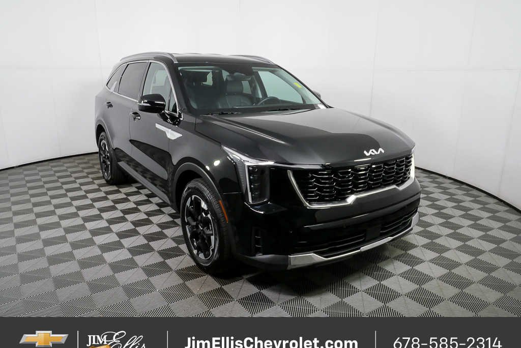2025 Kia Sorento S AT's photo