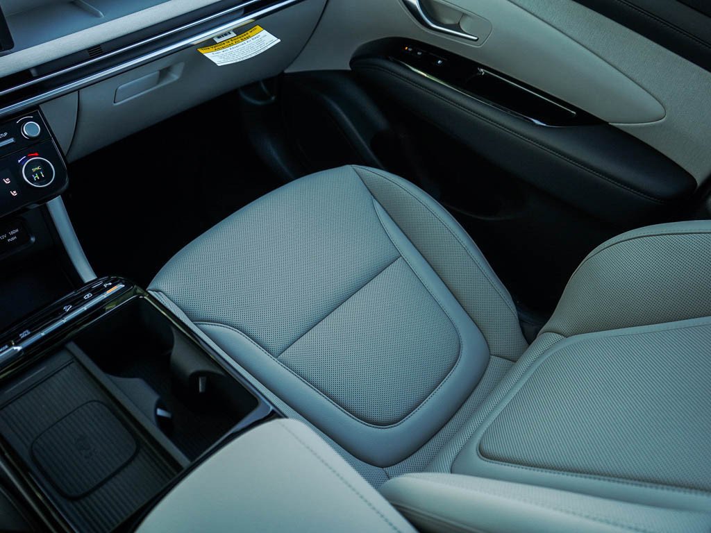 New 2026 Shimmering Silver Hyundai Limited AWD image 26